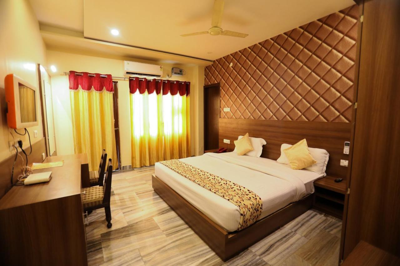 Hotel Vishwanath 3*